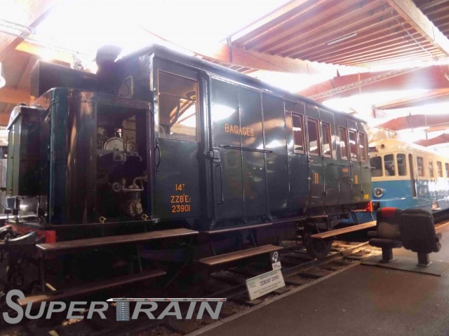 ZZB2EF_23901.jpg ZZB2EF_23901.jpg