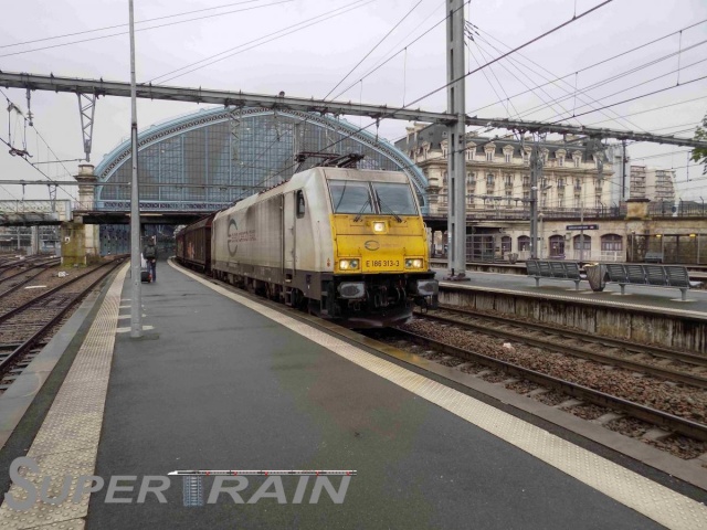 186_313-3_(E186_-_Bombardier_Traxx).jpg